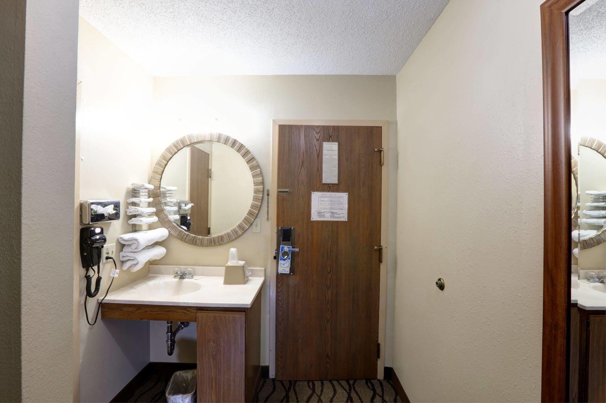 Motel Dexter Inn 3*